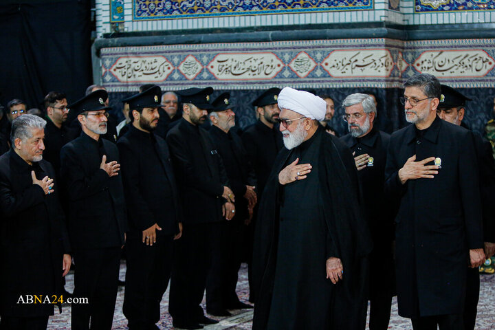آیین خطبه‌خوانی شب شهادت امام رضا(ع) در حرم مطهر رضوی