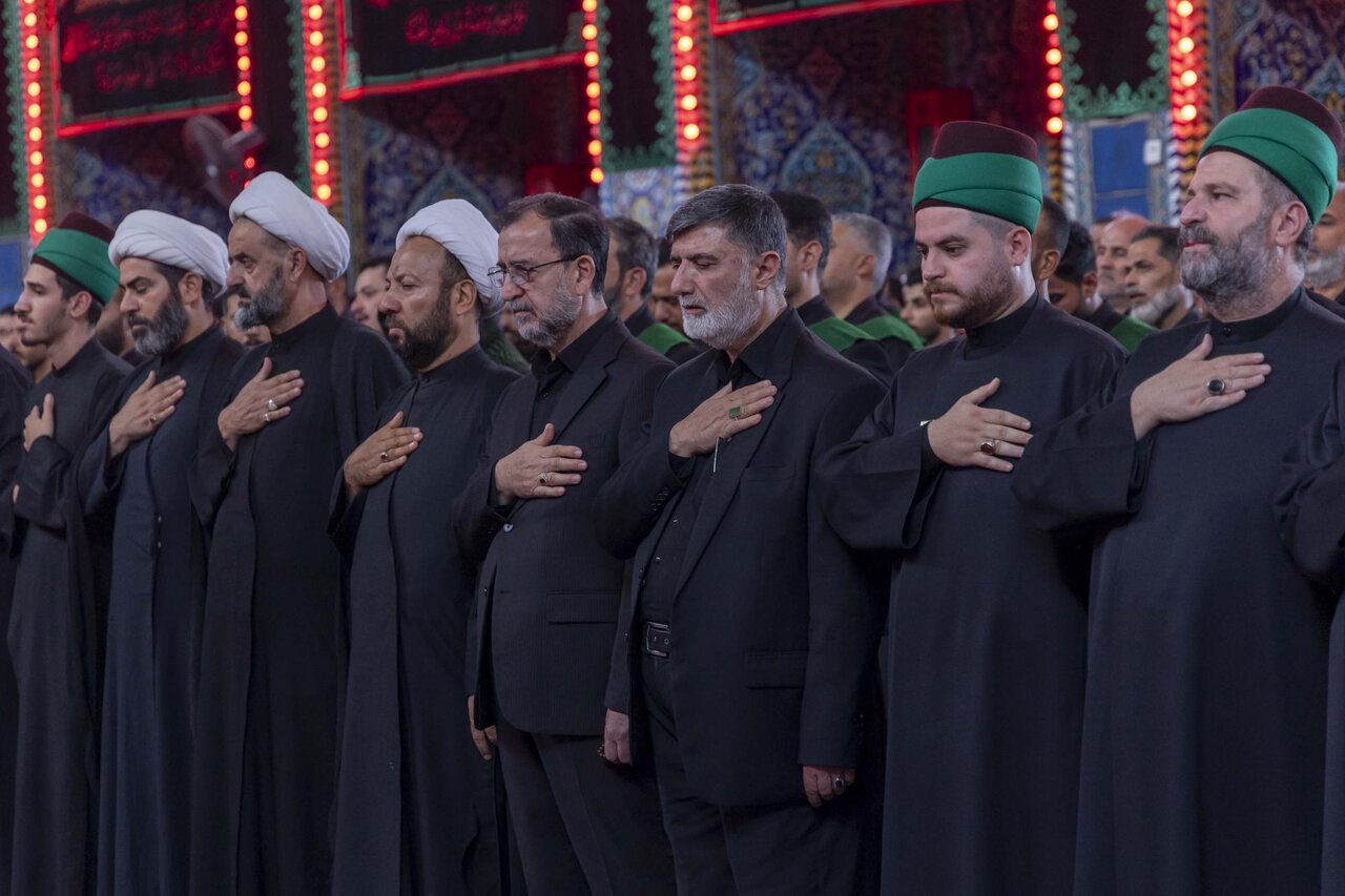تقرير مصور/ خدمة العتبتين المقدستين بكربلاء في إحياء ذكرى وفاة النبي الأكرم(ص)