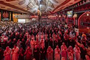 تقرير مصور/ أجواء  ليلة الجمعة الأخيرة من شهر صفر عند مرقد أبي الفضل العباس (ع)
