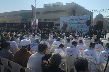 عودة قافلة تقطع مسافة 2200 كلم من مشهد إلى كربلاء سيرا على الأقدام