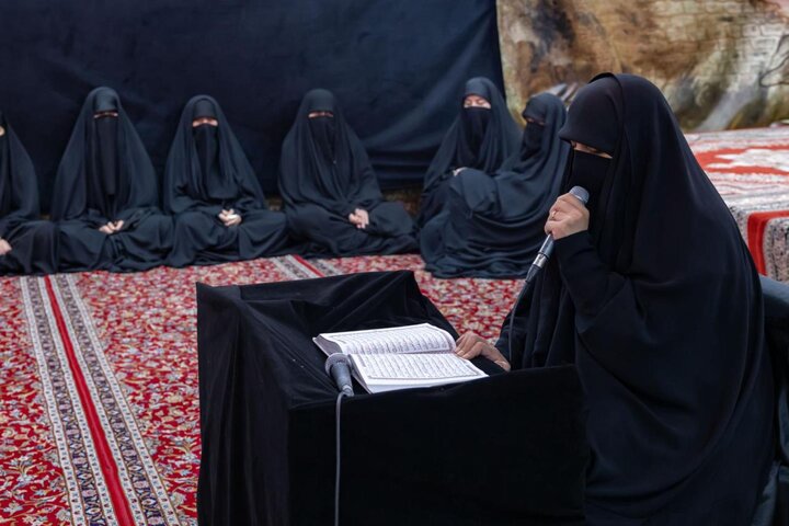 تقرير مصور/ مجلس عزاء نسوي بذكرى شهادة الإمام الرضا (ع) في كربلاء