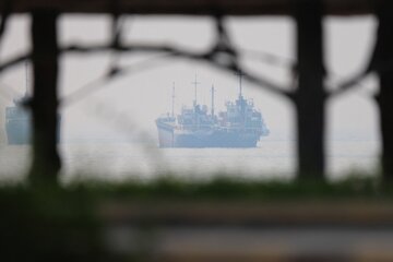 Hürmüz Boğazı’nda Geçiş Trafiği Çöktü: Tanker Saldırıları Sonrası Gemi Sayısı Sert Düştü