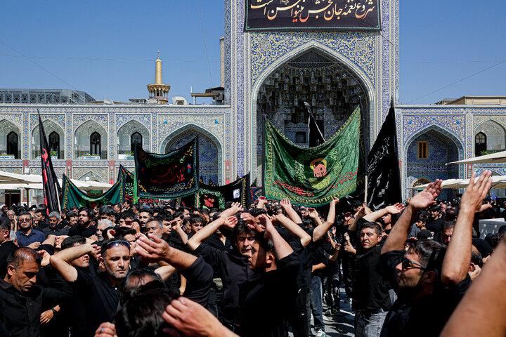 Photos: Razavi Shrine on Day of Imam Reza's Martyrdom