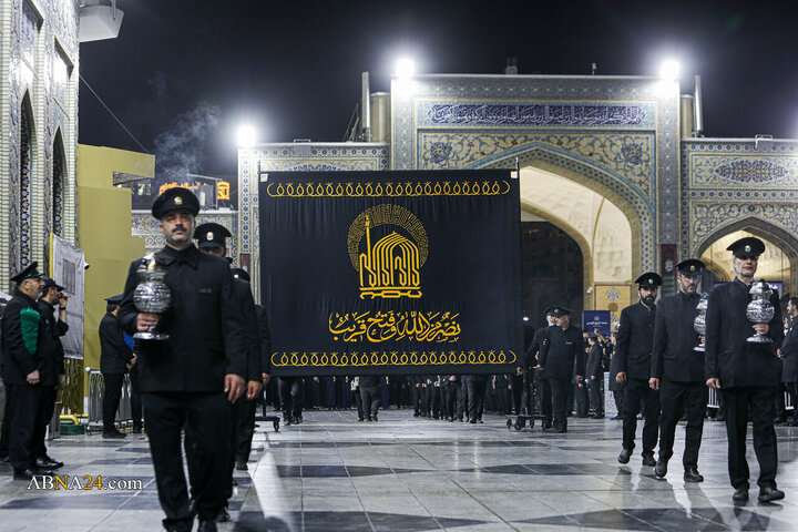 Foto / Mukaddes Rezevi Türbesinde İmam Rıza'nın (a.s) Şehadetinin Şam-ı Gariban Töreni