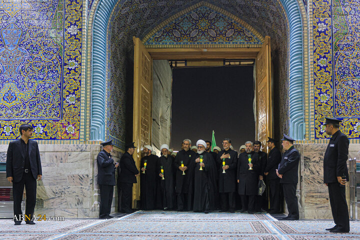 Foto / Mukaddes Rezevi Türbesinde İmam Rıza'nın (a.s) Şehadetinin Şam-ı Gariban Töreni