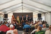 Noruega: diálogo inter-religioso aborda identidade, discriminação e ódio antimuçulmano