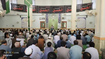 إمام جمعة الشيعة في لشكركاه بأفغانستان: النبي الأكرم(ص) كان رحيمًا ومتواضعًا مع الناس