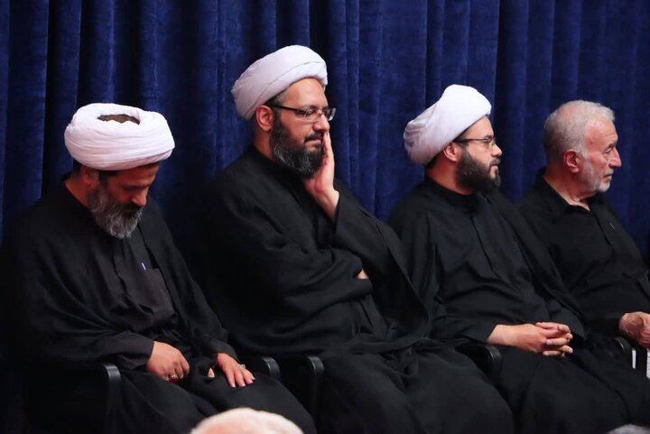 Photos: Memorial ceremony for martyred leader held at Ayatollah Mojtahedi Seminary in Tehran