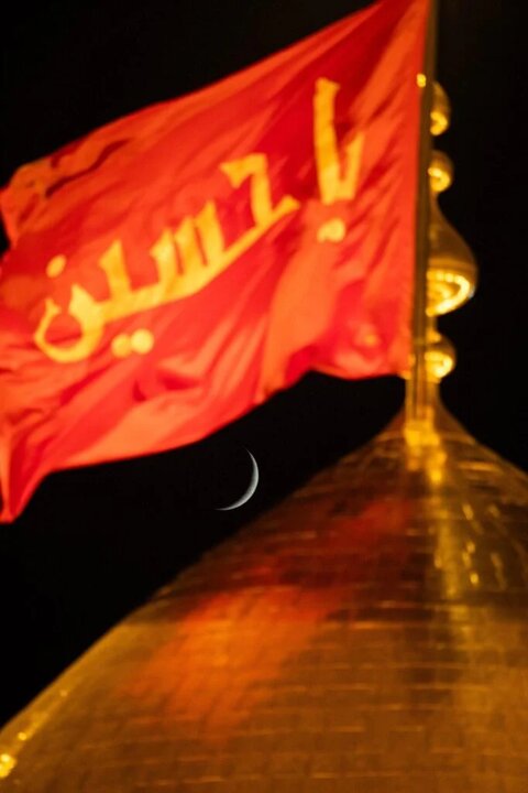 تصاویری از هلال ماه ربیع الاول بر فراز حرم امام علی و امام حسین(علیهماالسلام)