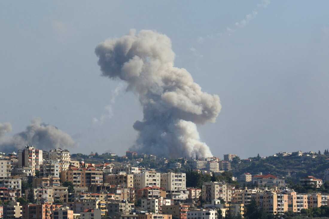 Israeli Strikes Rock Southern Lebanon as Hezbollah Clashes Erupt