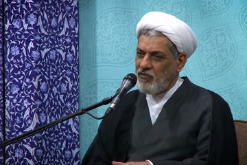 فرق زاهد و غیر زاهد در دنیا؛ سخنرانی حجت‌الاسلام رفیعی
