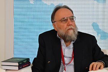 Dugin: Ang pagkakaisa ng bansa ng Iran ay tanda ng hindi maibabalik na espirituwal na tagumpay