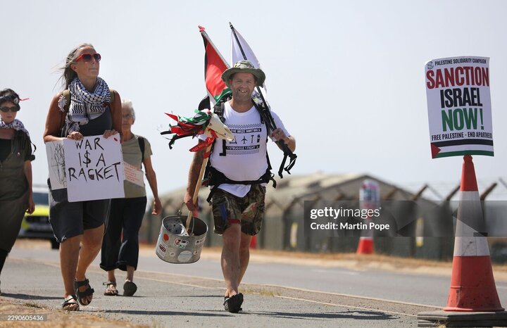 Photos: Rally of Iran supporters outside US base in Britain