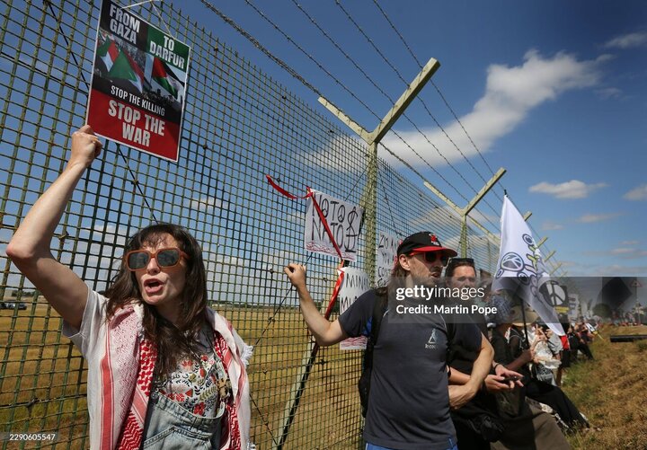 Photos: Rally of Iran supporters outside US base in Britain