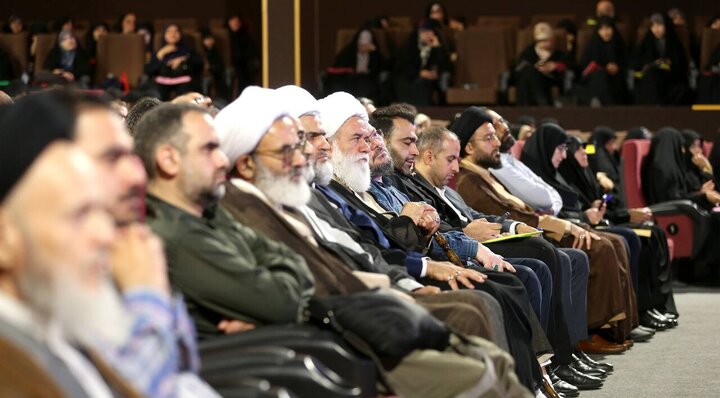 Photos: Commemoration ceremony held for martyred leader Imam in Tehran