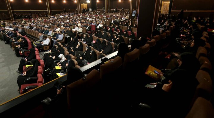 Photos: Commemoration ceremony held for martyred leader Imam in Tehran