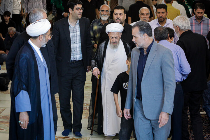 Photos: Ayatollah Sobhani's pilgrimage to Imam Reza Holy Shrine
