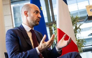 Pinaplano ng Pransya na Paalisin ang Dalawang Iranianong Diplomat