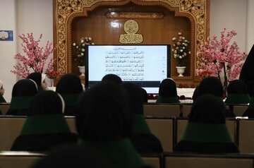 تقرير مصور/ البرامج القرآنية للعتبة العلوية لتعزيز مهارات التلاوة والحفظ عند الفتيات