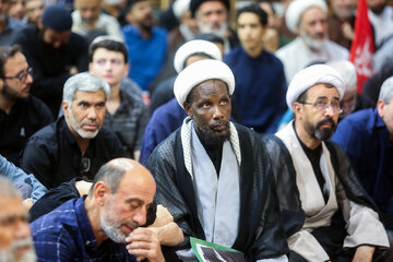 Labarai Cikin Hotuna | Na Taron Tunawa Da Arba'in Na "Jagoran Shahidin Iran" A Haramin Sayyidah Fatimah Ma’asuma (AS)