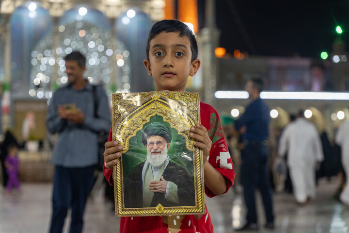 یاد رهبر شهید هنوز در دل ها جاریست