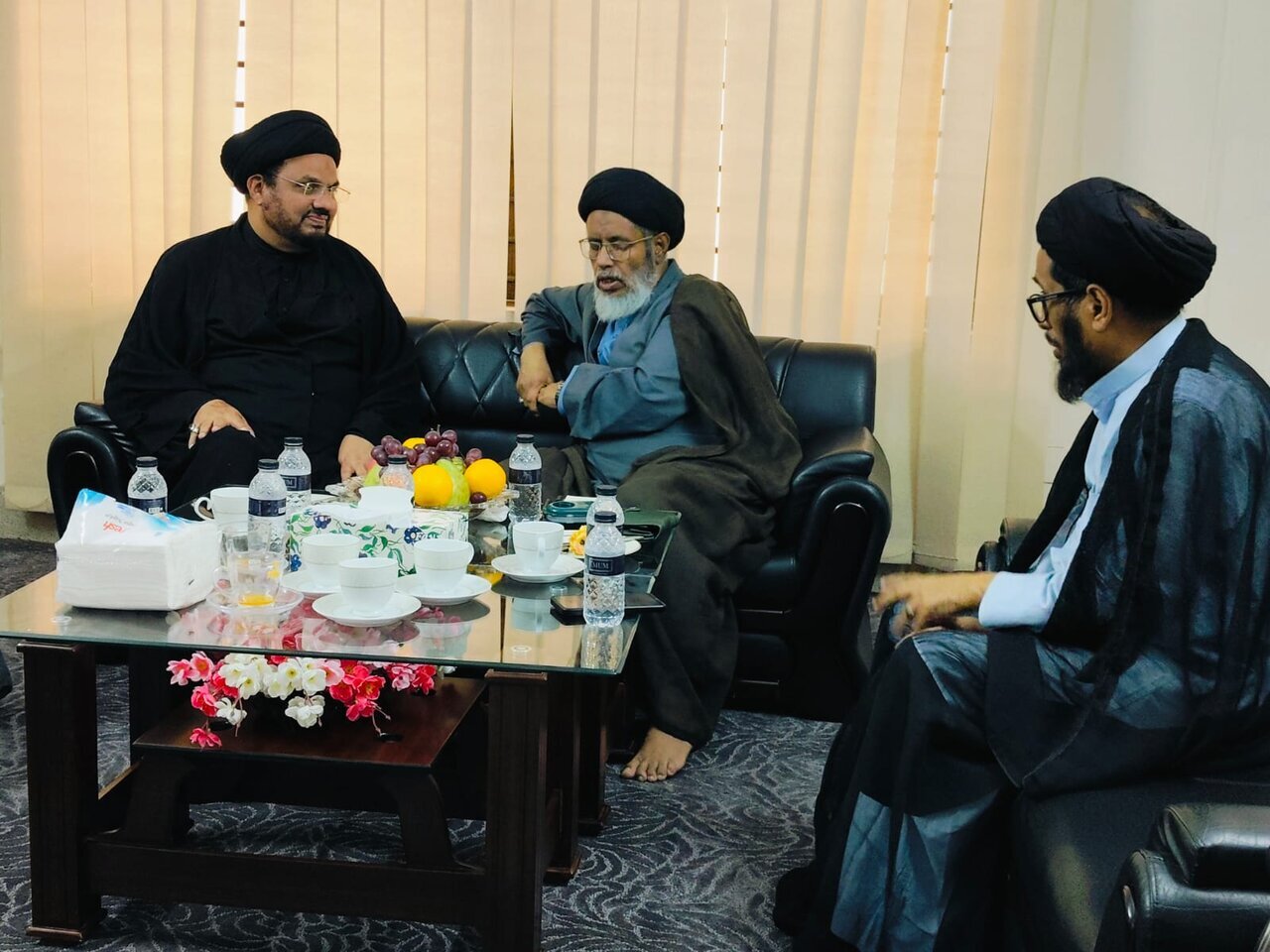 برگزاری نشست ماهانه شورای علمای شیعه بنگلادش در داکا با حضور رئیس شورای علمای شیعه استرالیا
