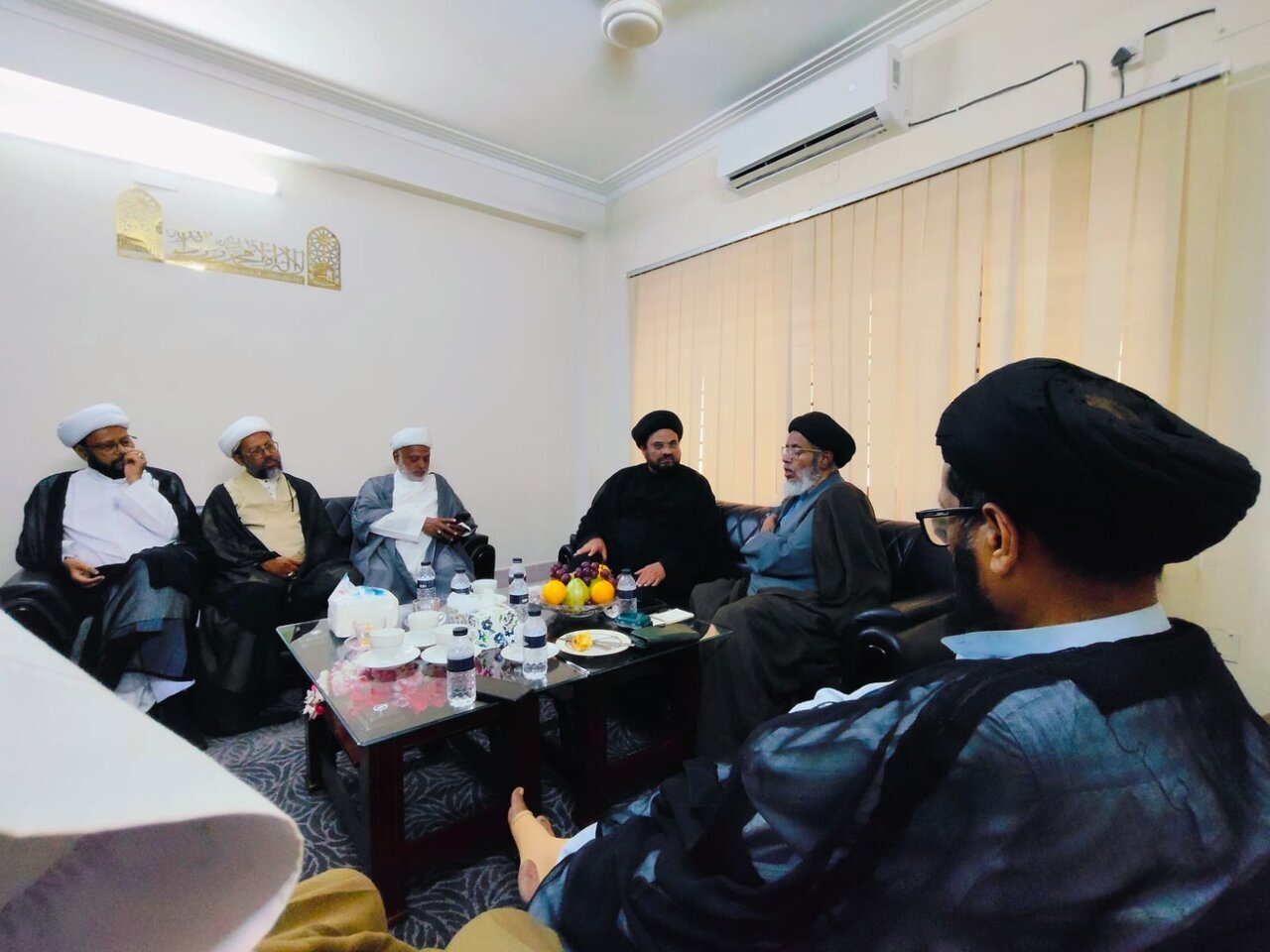 برگزاری نشست ماهانه شورای علمای شیعه بنگلادش در داکا با حضور رئیس شورای علمای شیعه استرالیا