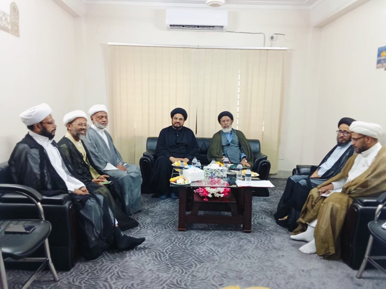برگزاری نشست ماهانه شورای علمای شیعه بنگلادش در داکا با حضور رئیس شورای علمای شیعه استرالیا + تصاویر