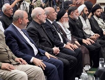 قالیباف در مراسم چهلمین روز خاکسپاری رهبر شهید در کربلا حضور یافت