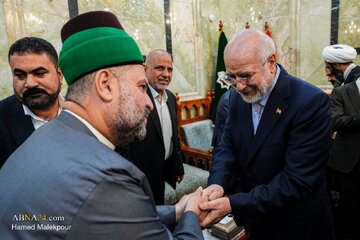 Informe fotográfico | Mohammad Baqer Qalibaf peregrina al Santuario de Abu al-Fadl al-Abbas (PB)