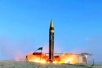 Irán intenta actualizar la industria defensiva con base en las “lecciones de las guerras recientes”