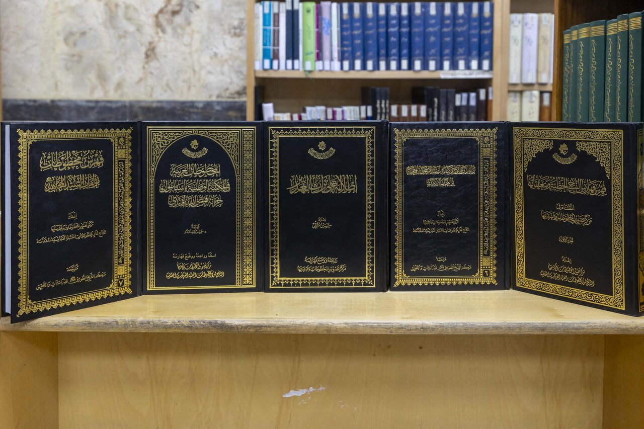 تقرير مصور/ توثيق أكثر من 614 ألف نسخة خطية من مكتبات محلية وعالمية 