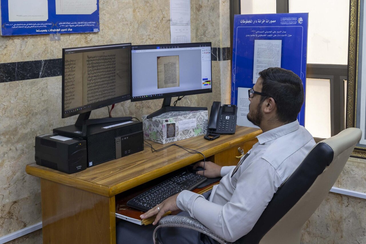 تقرير مصور/ توثيق أكثر من 614 ألف نسخة خطية من مكتبات محلية وعالمية 