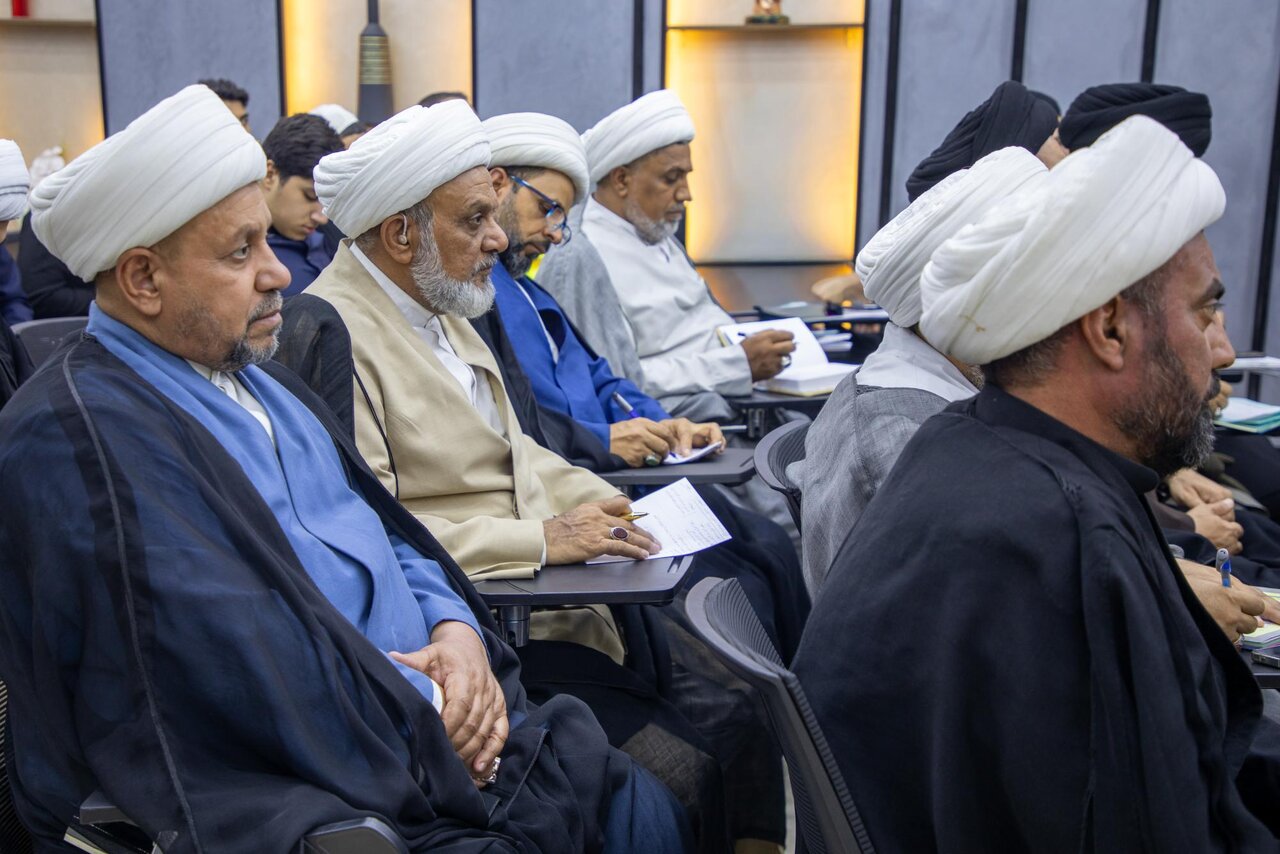 تقرير مصور/ إقامة ورشة تخصصية عن أساليب كتابة البحث الخطابي في بغداد