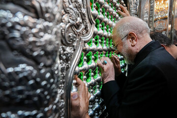 تشرف محمدباقر قالیباف به زیارت حرم امام حسین(ع)