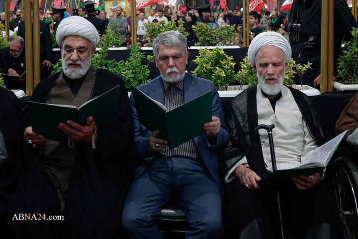 مراسم بزرگداشت چهلمین روز تدفین رهبر شهید انقلاب اسلامی در حرم مطهر رضوی
