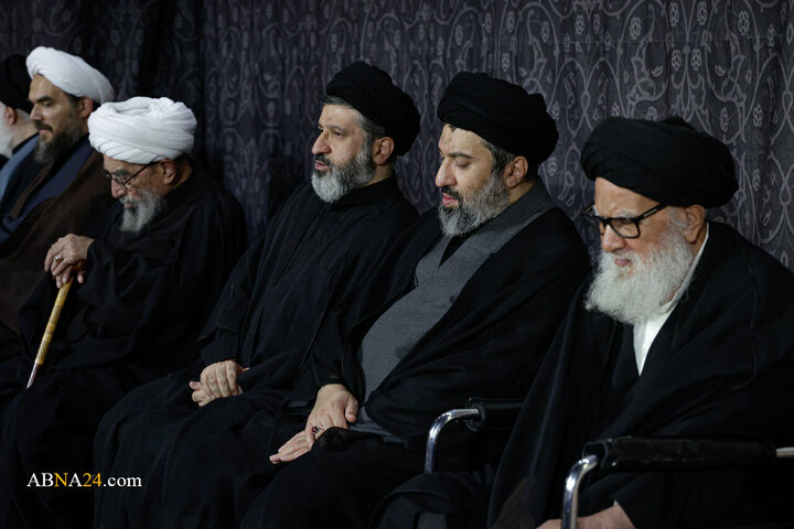 مراسم بزرگداشت چهلمین روز تدفین رهبر شهید انقلاب اسلامی در حرم مطهر رضوی