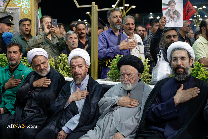 مراسم بزرگداشت چهلمین روز تدفین رهبر شهید انقلاب اسلامی در حرم مطهر رضوی