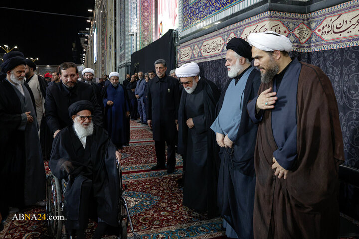 مراسم بزرگداشت چهلمین روز تدفین رهبر شهید انقلاب اسلامی در حرم مطهر رضوی
