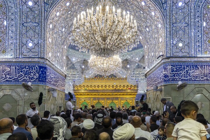 تقرير مصور/ أجواء ليلة الجمعة الأولى من شهر ربيع الأول عند مرقد أبي الفضل العباس (عليه السلام)