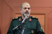 اللواء وحيدي يؤكد استمرار باستراتيجية التعزيز الدفاعي والهجومي