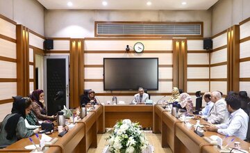 شعر کودک و نوجوان؛ از مخاطب‌شناسی تا نقد و بازنگری آثار