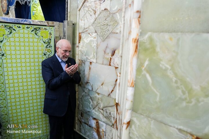 Photos: Ghalibaf visits Hazrat Abbas Holy Shrine in Karbala