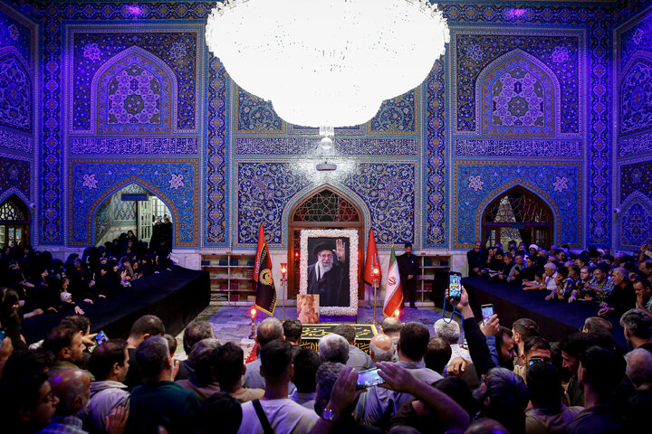 Photos: Presence of mourning people at holy grave of martyred leader on fortieth night of his burial