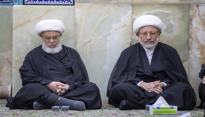 تقرير مصور/ إقامة مجلس عزاء بذكرى استشهاد الإمام الحسن العسكري (ع) في العتبة الحسينية المقدسة