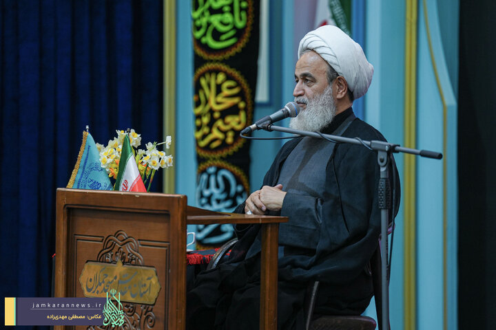 مسیر آبادانی کشور نباید از خط مقاومت جدا شود