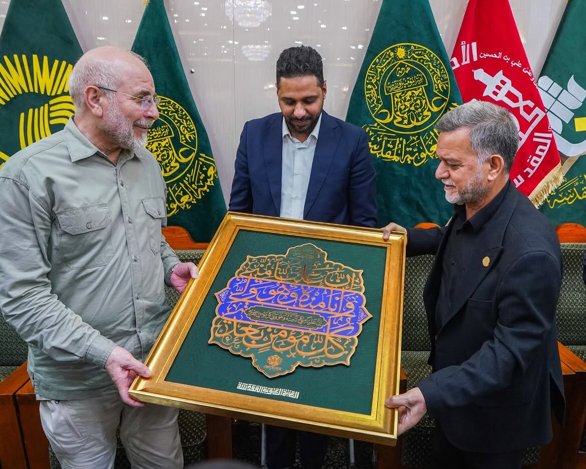 Iranian Parliament Speaker Pays Tribute at Holy Alawi Shrine, Hails Iraqi Solidarity