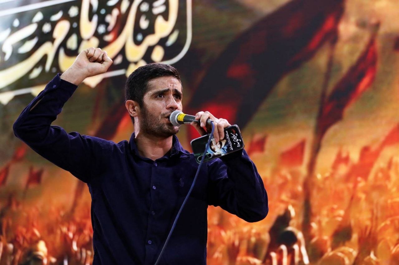 منتظران ظهور در میدان ولیعصر(عج) گرد هم آمدند