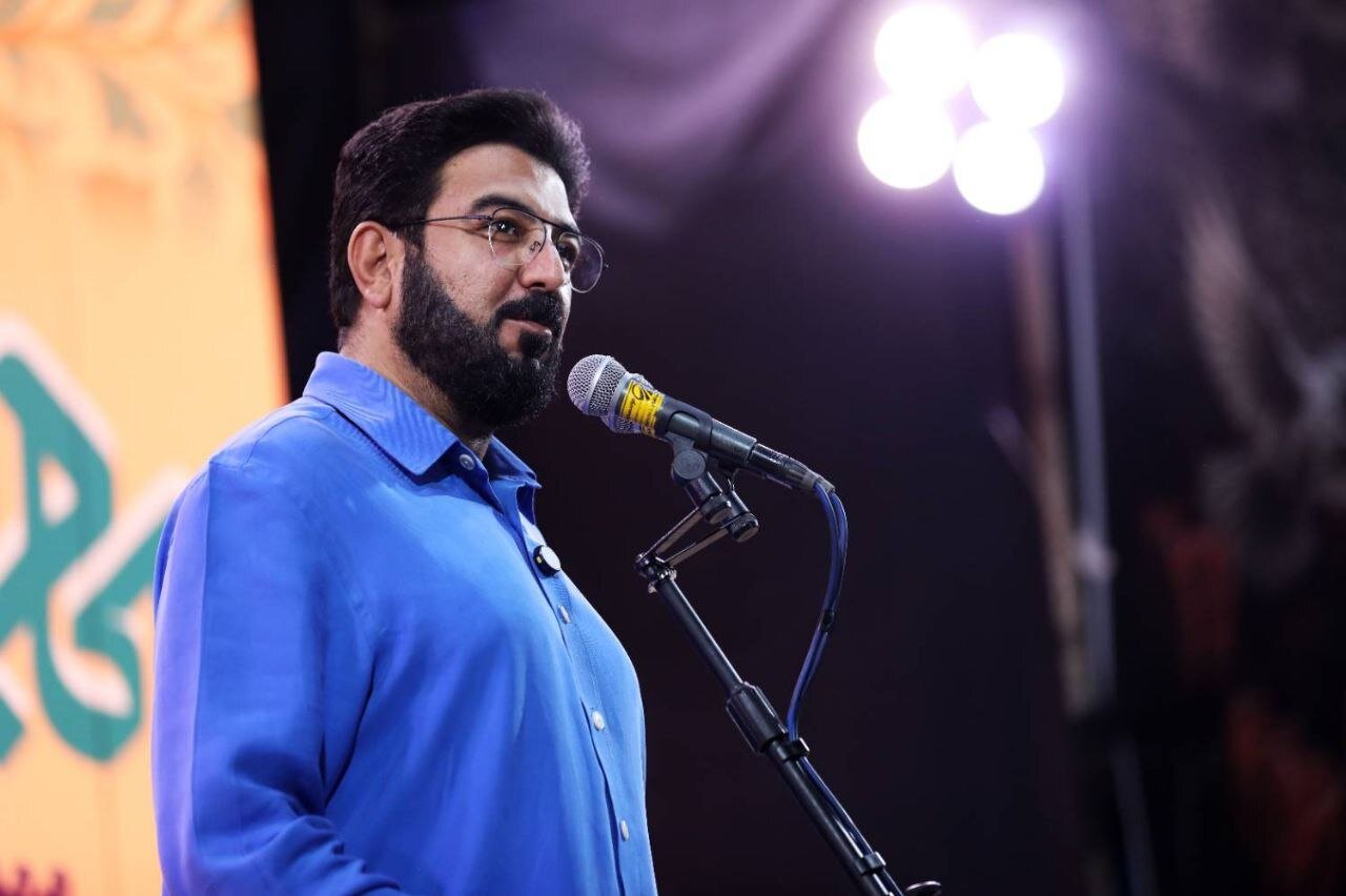 منتظران ظهور در میدان ولیعصر(عج) گرد هم آمدند