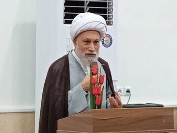 آیت الله دژکام: جنایت لامرد را در تراز هیروشیما جهانی کنیم